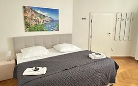 Datri Petite Suite 1 - 3